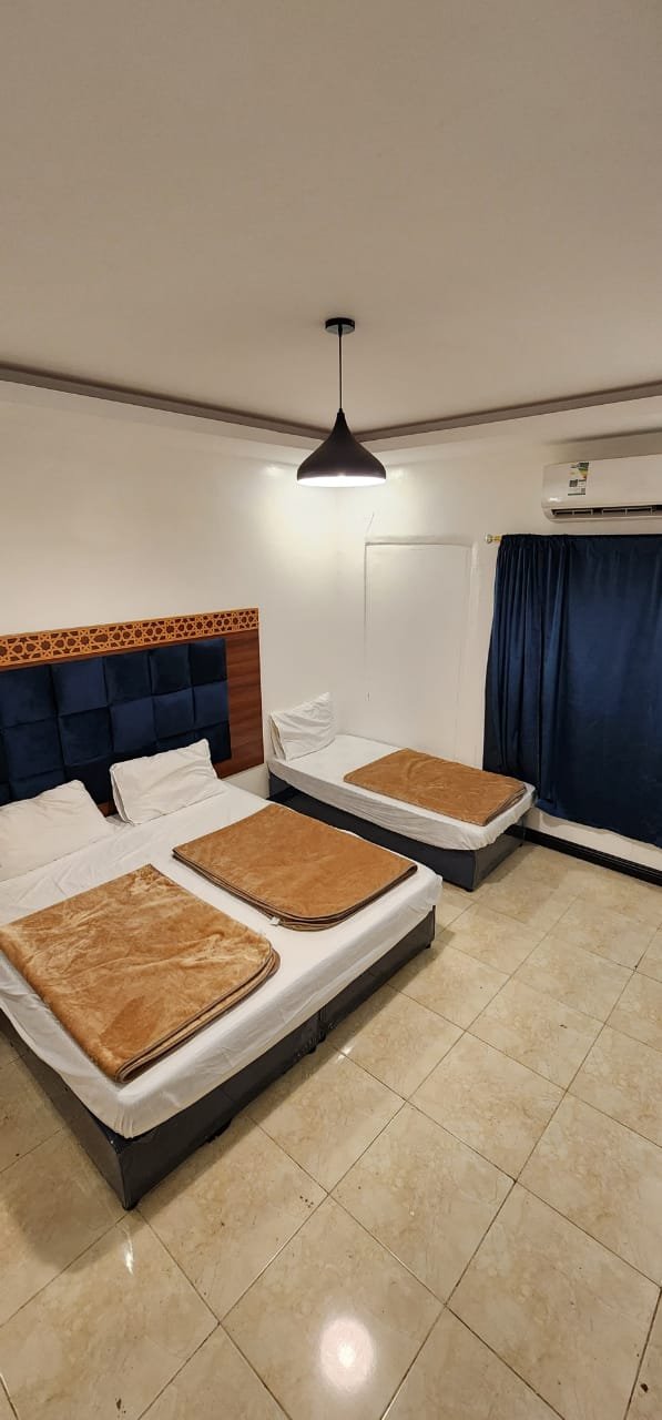 hotel-main-img
