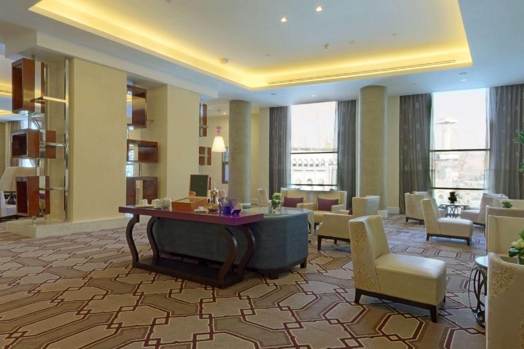 hotel-main-img