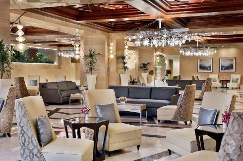 hotel-main-img