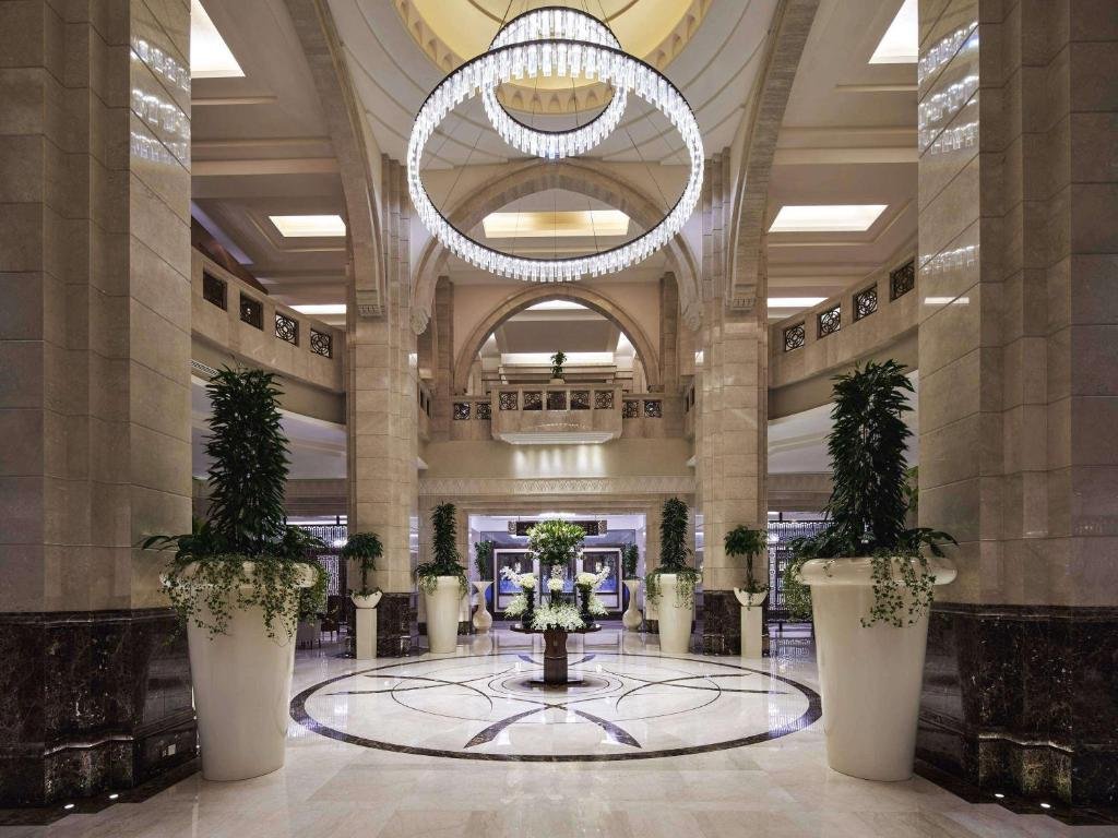 hotel-main-img